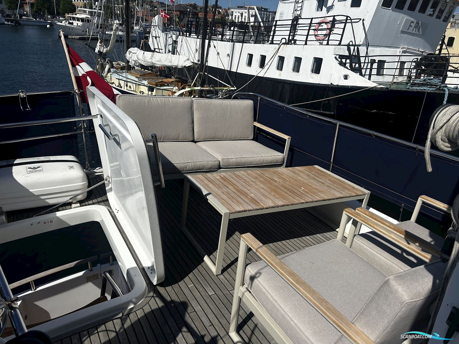 swift Trawler 42