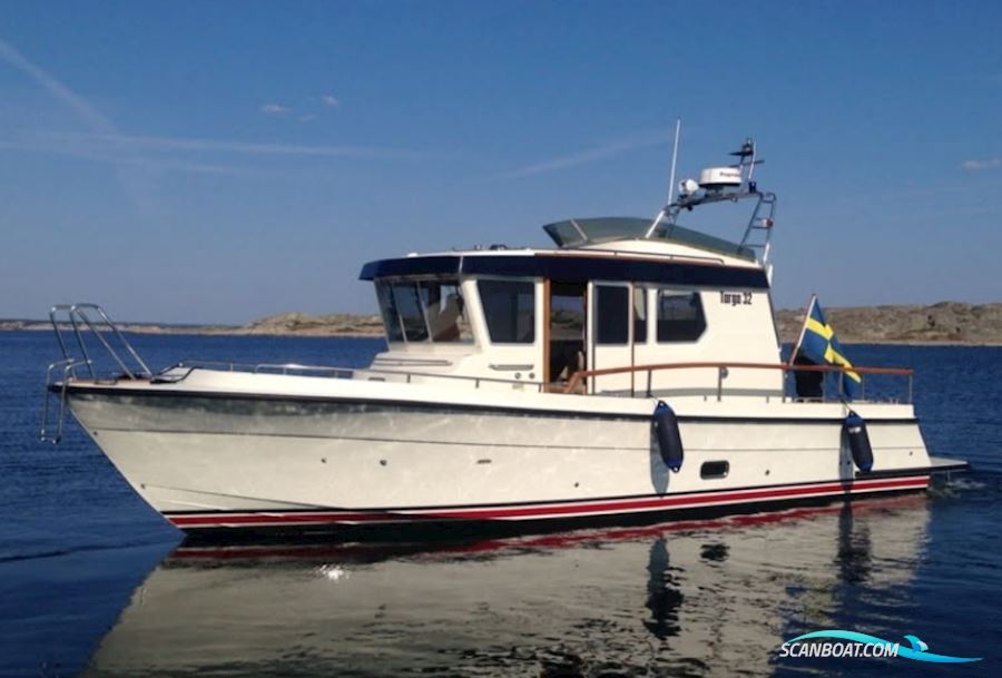 Targa 32 Fly Motorboat 2018, with Volvo Penta D4 engine, Sweden