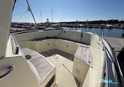 Targa 33 Motorboat 2005, with Volvo Penta D6-350A engine, Finland