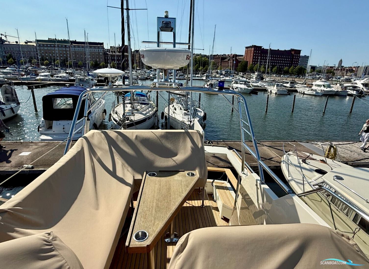 Targa 44
