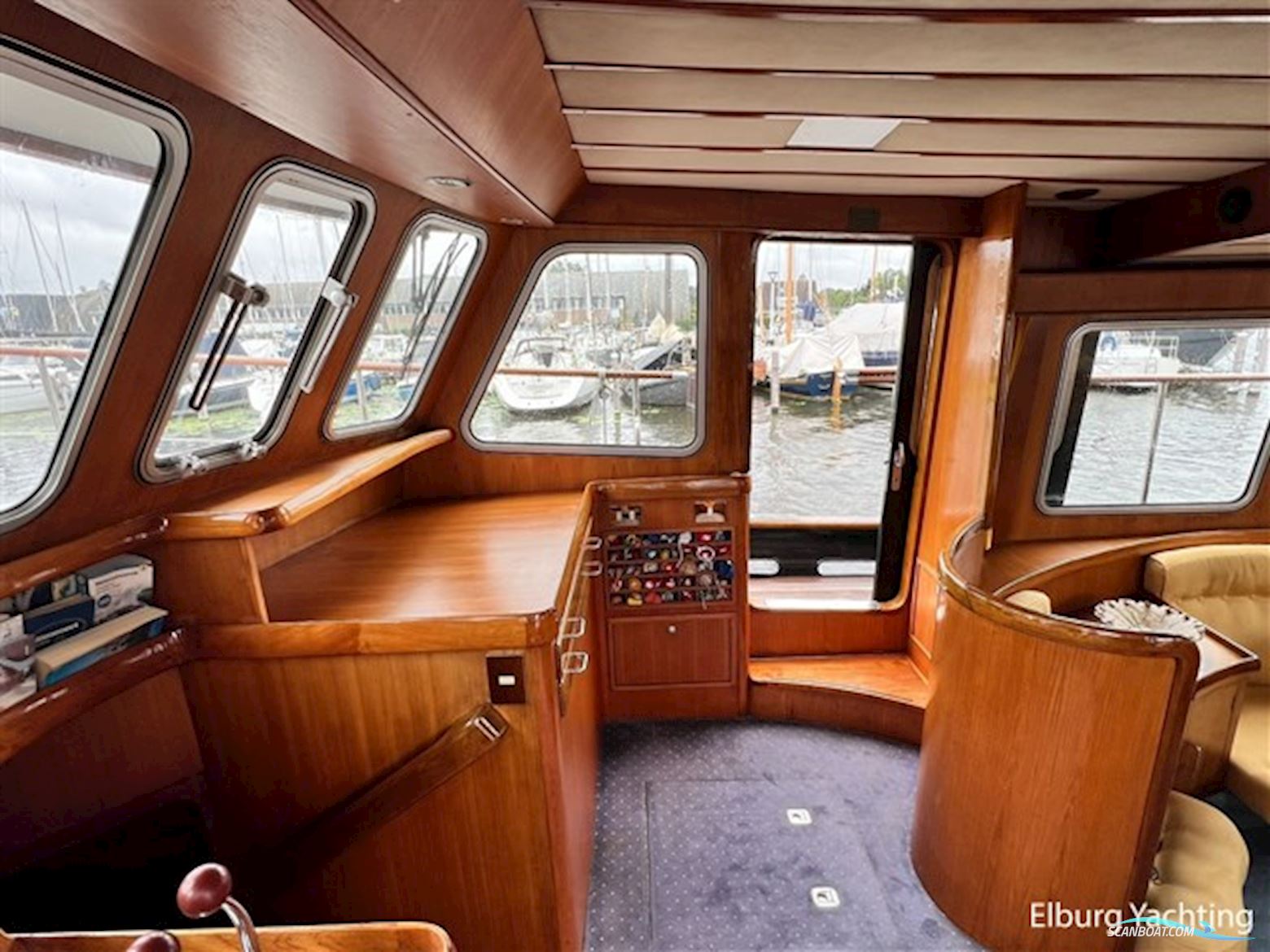 Tayana Trawler  - Pieter Beeldsnijder