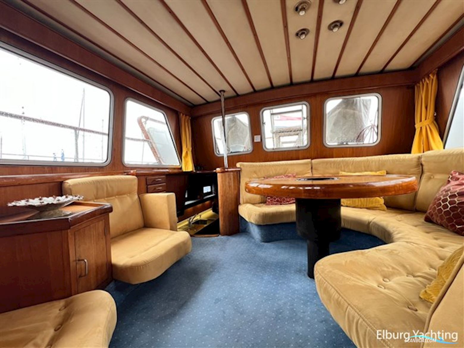 Tayana Trawler  - Pieter Beeldsnijder