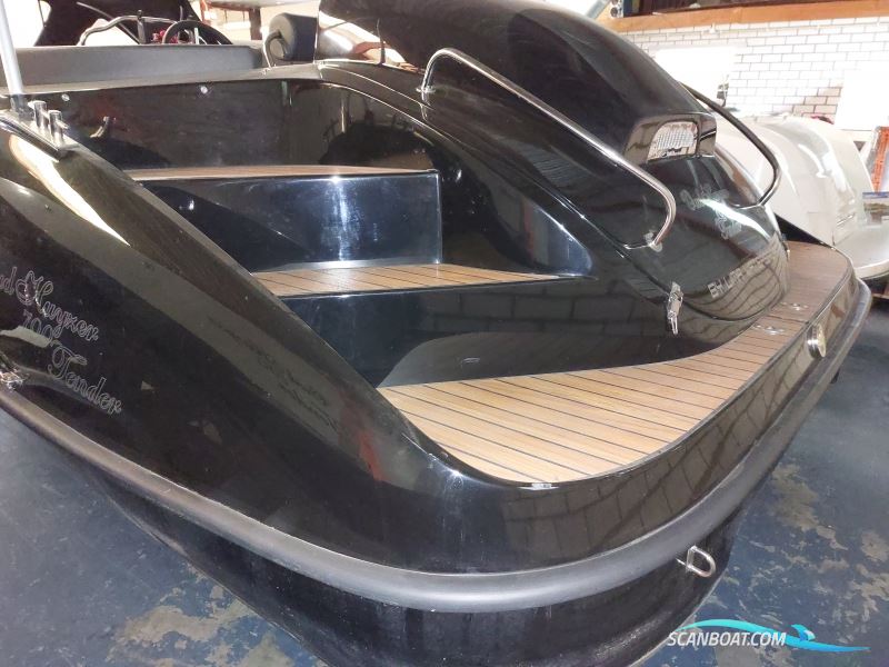 Tender Gentleman´s Launch 700XL