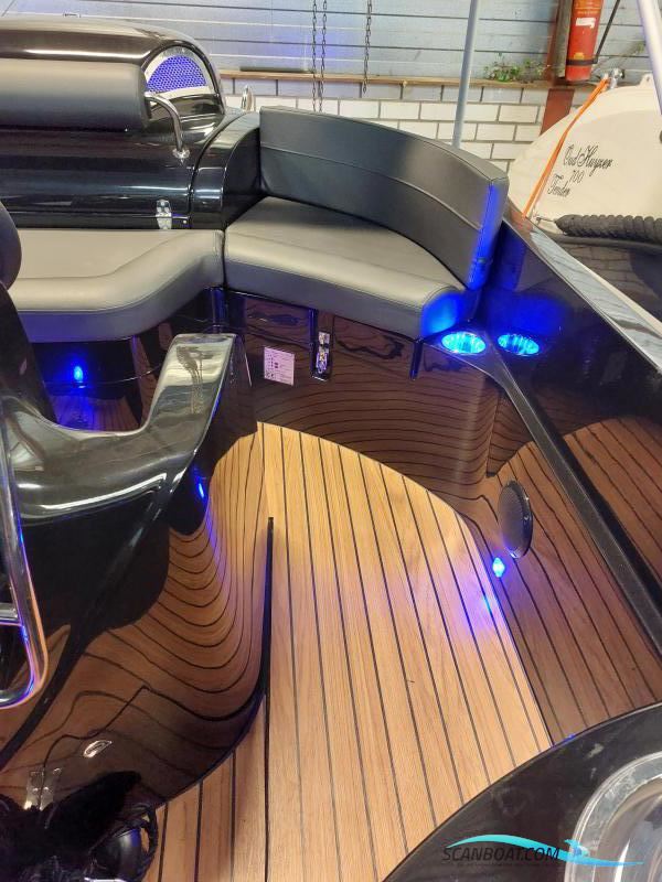 Tender Gentleman´s Launch 700XL