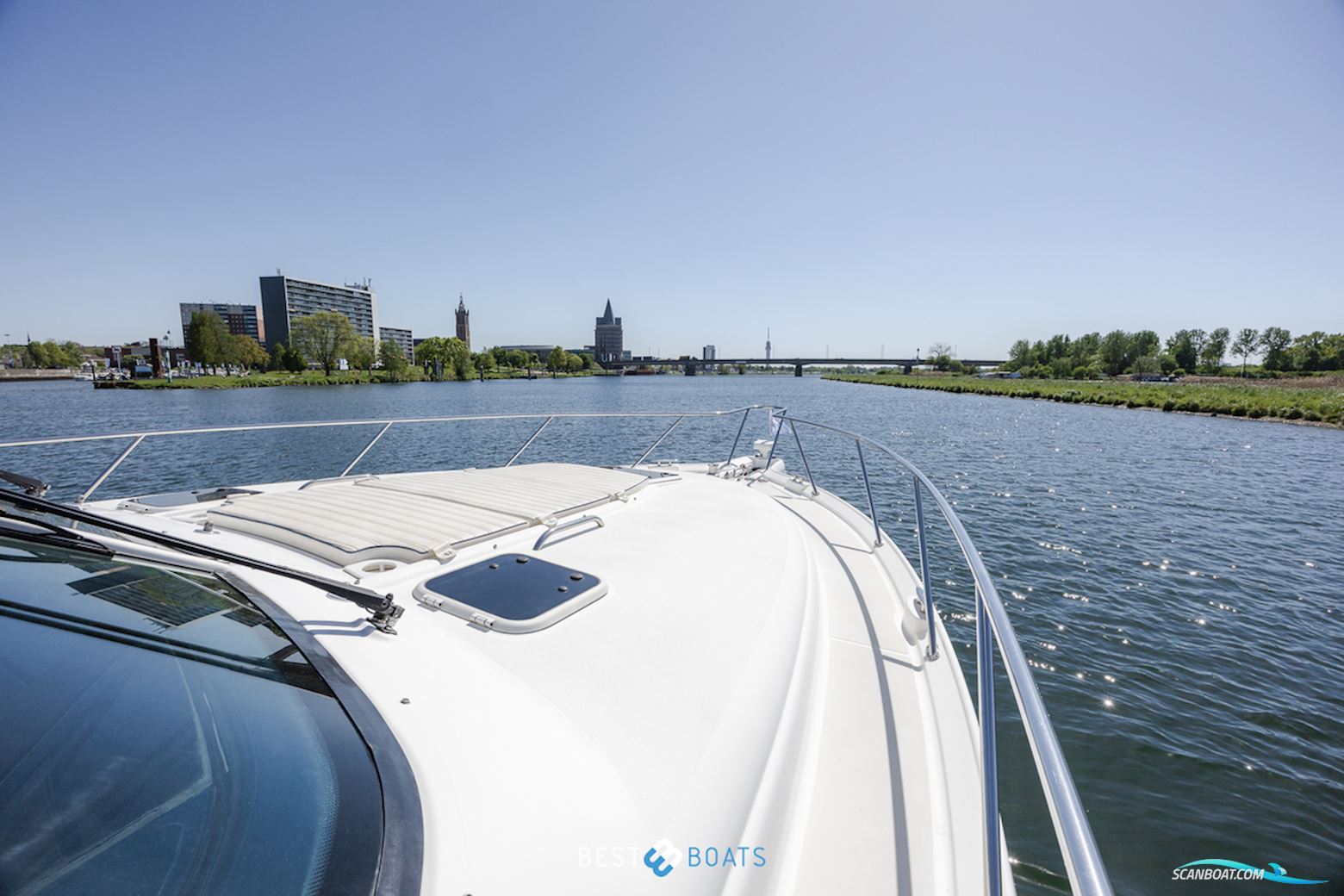 Tiara 4300 Sovran