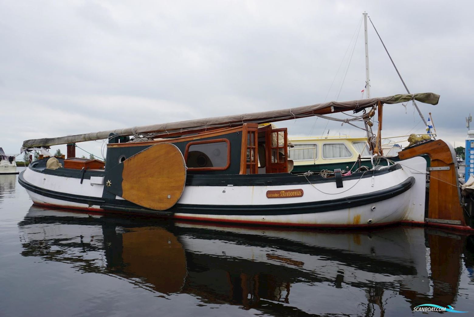 Tjalk 11.80 OK Motorboat 1920, with Yanmar engine, The Netherlands