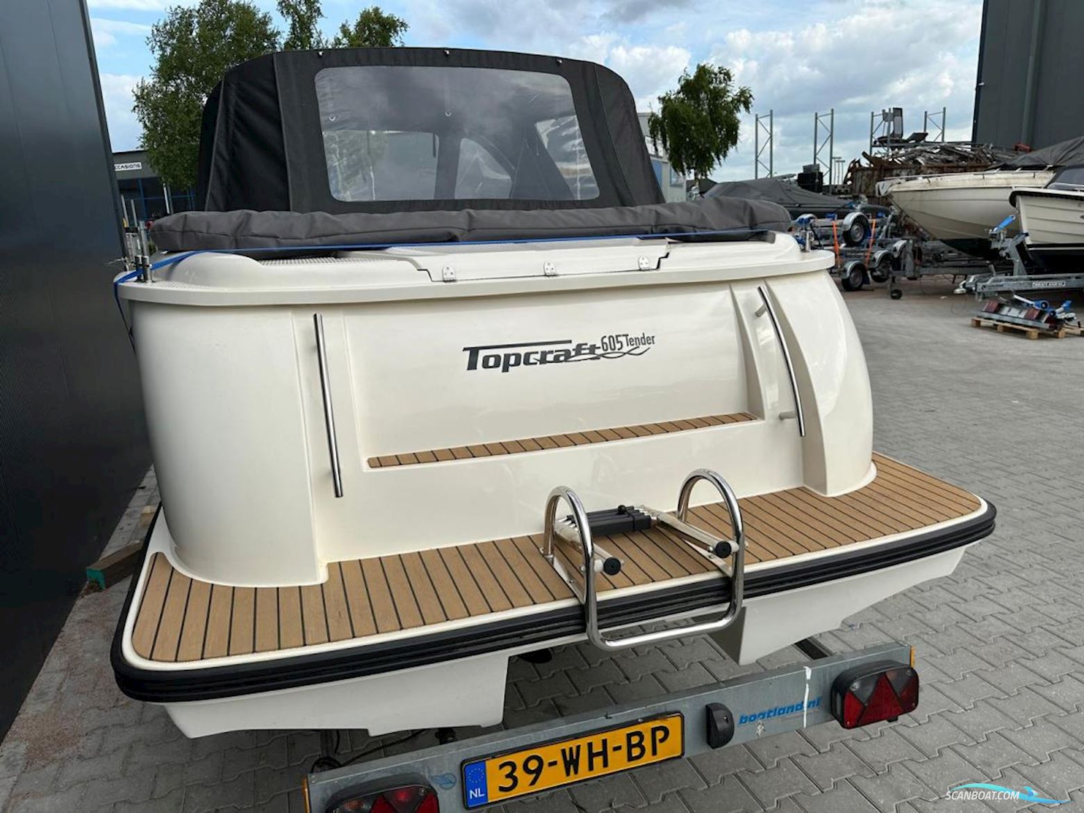 Topcraft  605 Tender