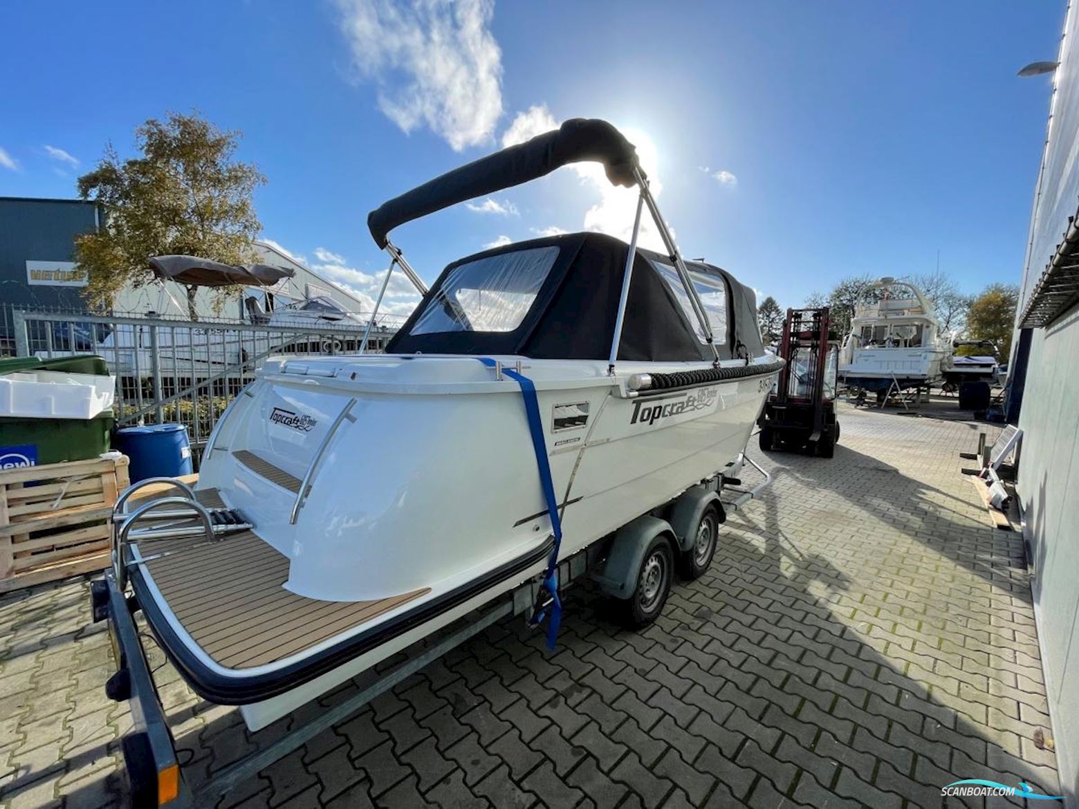 Topcraft  605 Tender