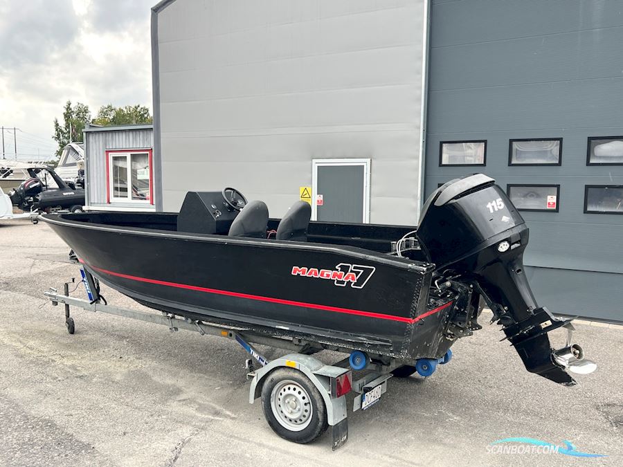 Tracker Magna 17