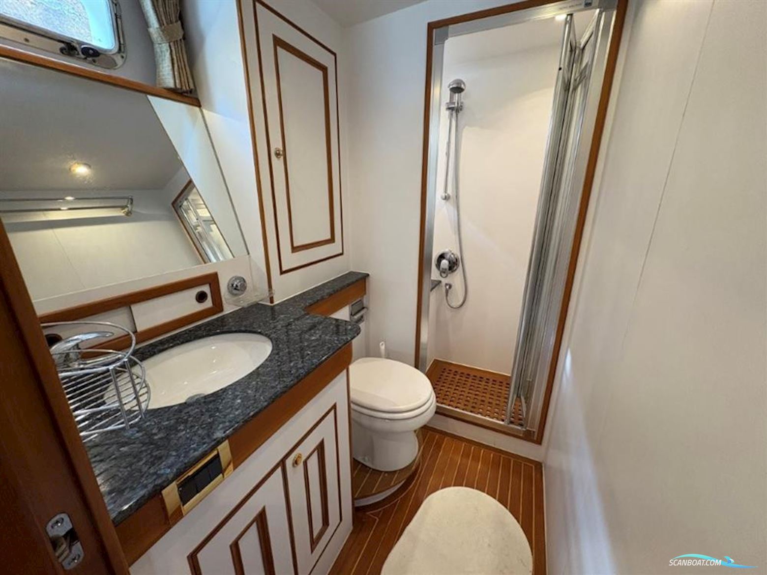 Trader  535 Signature