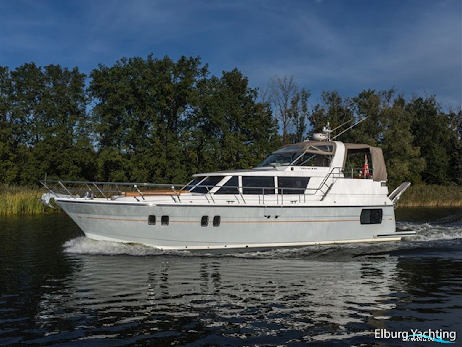 Trader 42 - Cabrio