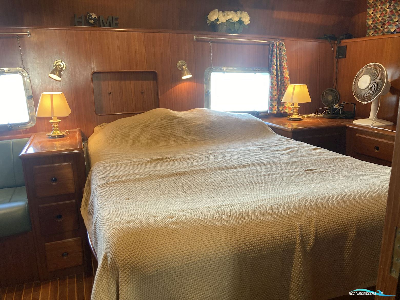 Trader 47 Flybridge well maintained Cruising Motor Yacht