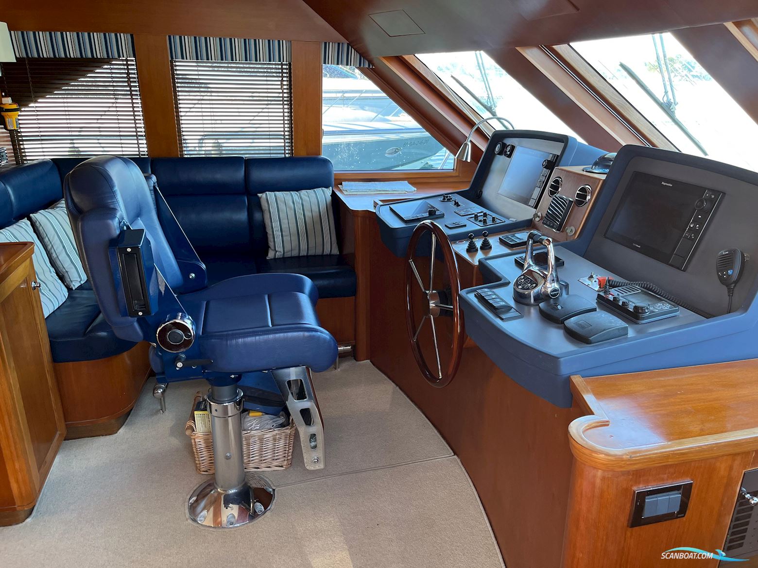 Trader 64 Sunliner