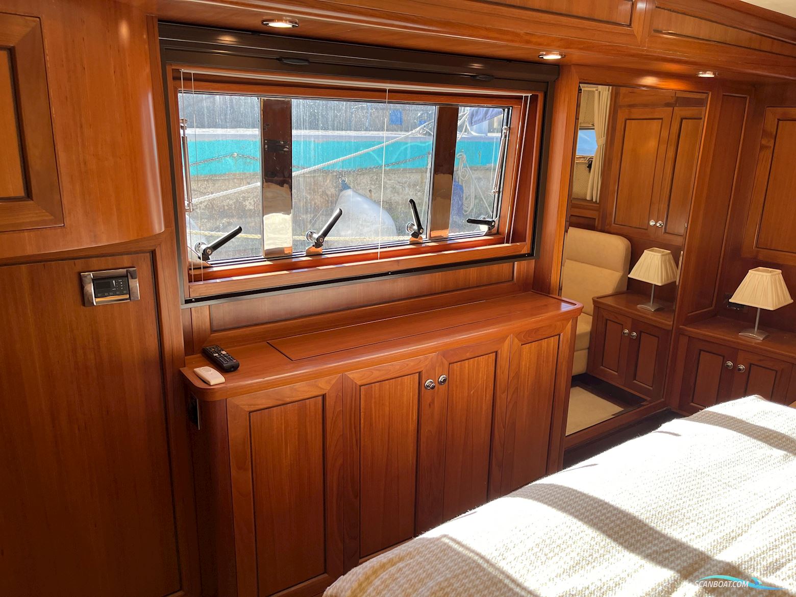 Trader 64 Sunliner