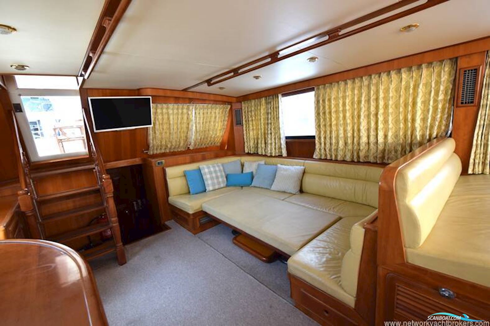 Trader Sunliner 625