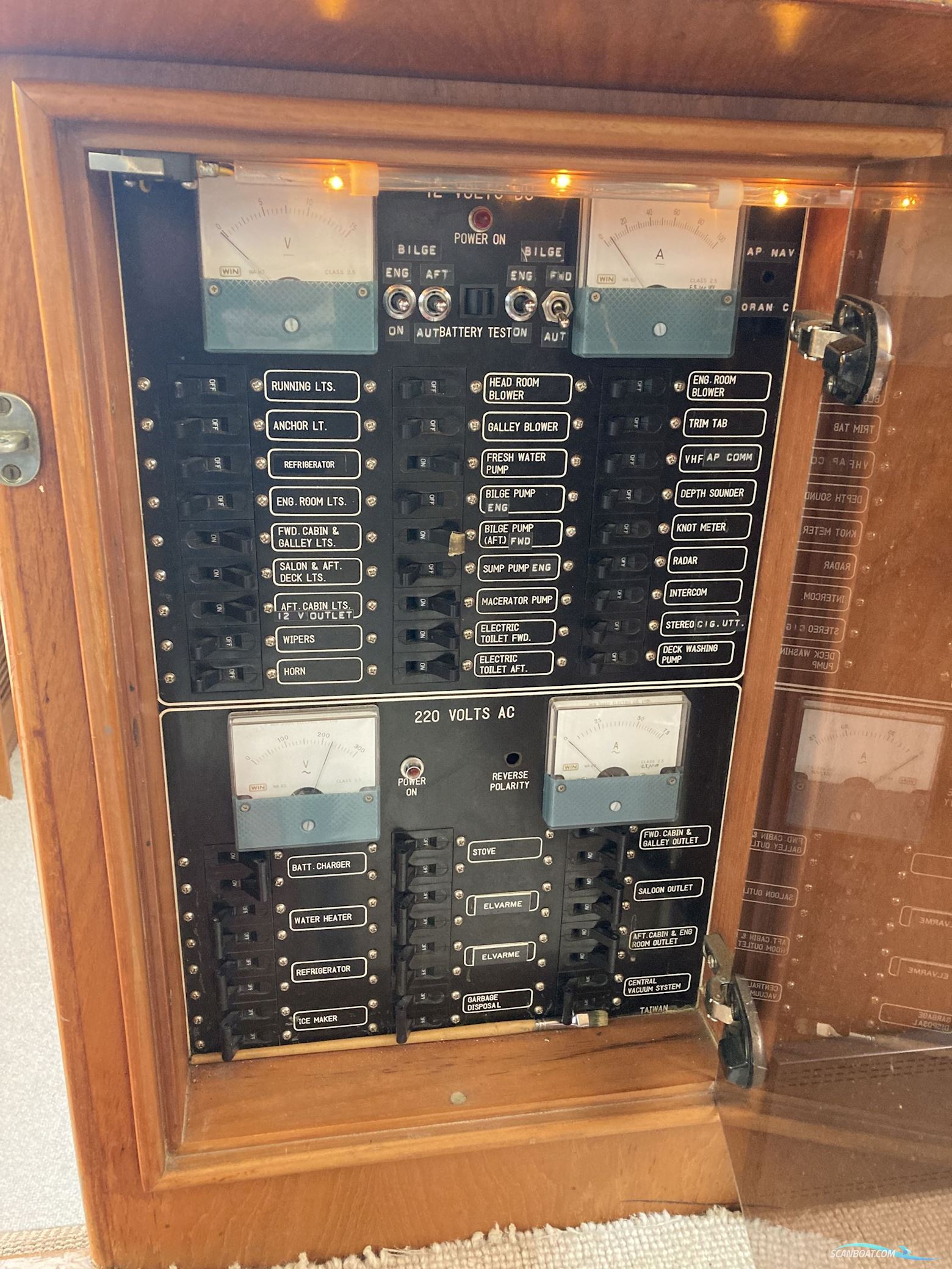 Tradewind 43 Sundeck