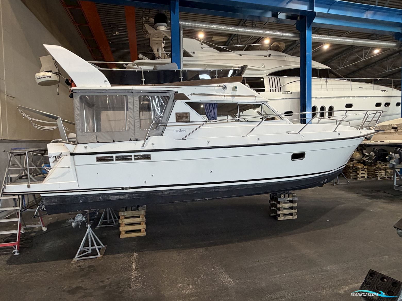 Tristan 315 Fly