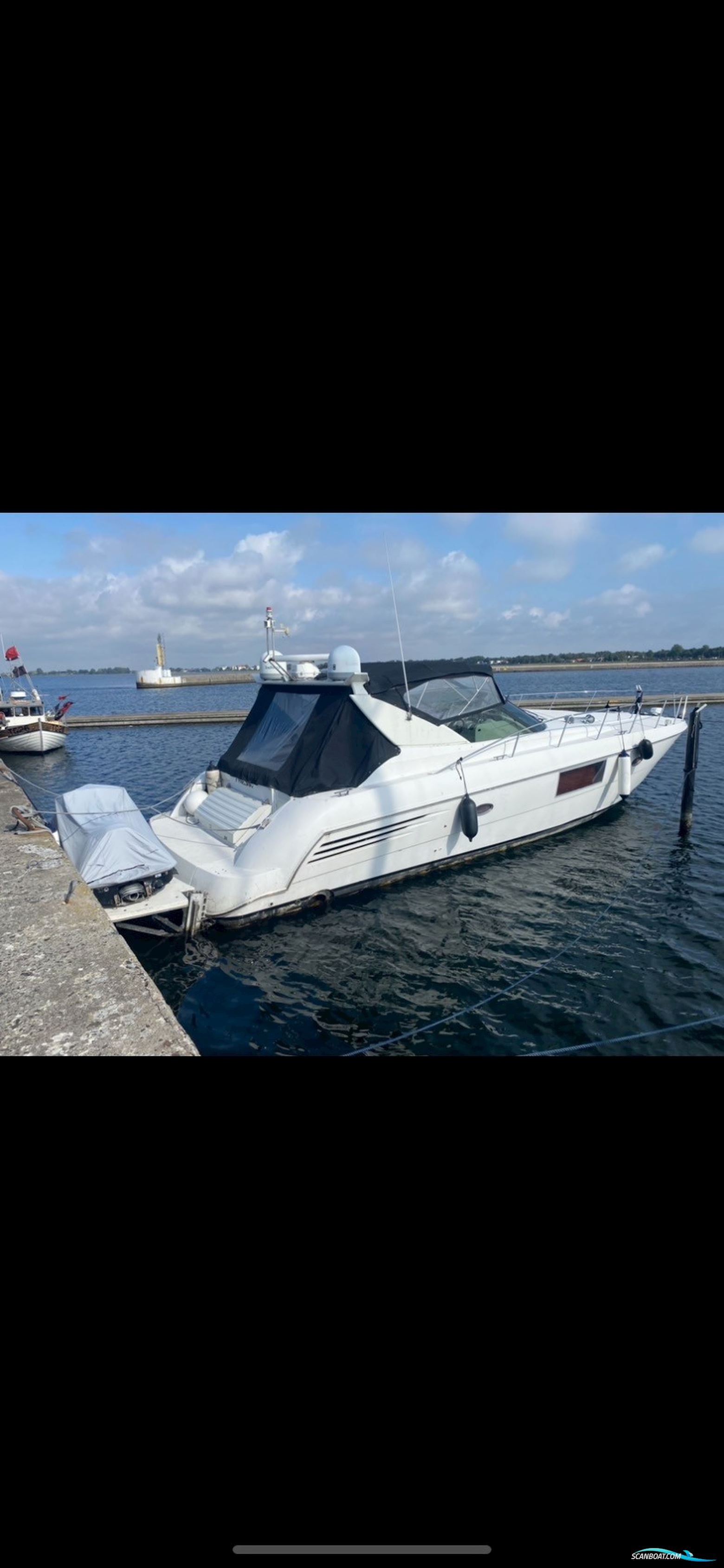 Trojan Carver 44 Express Motorboat 1998, with Cummins x 2 engine, Sweden