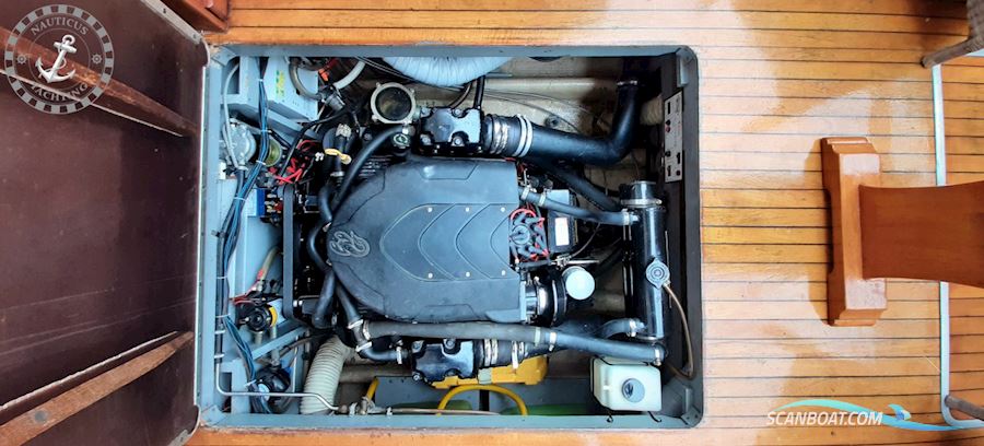 Trojan Yacht 25 Express