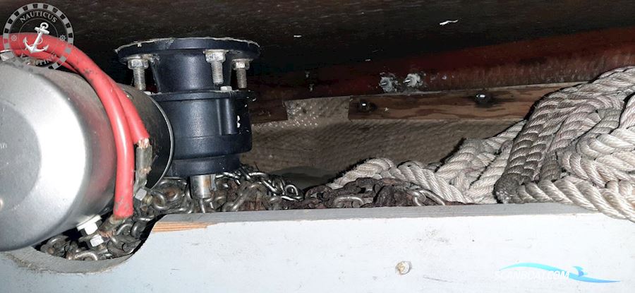 Trojan Yacht 25 Express