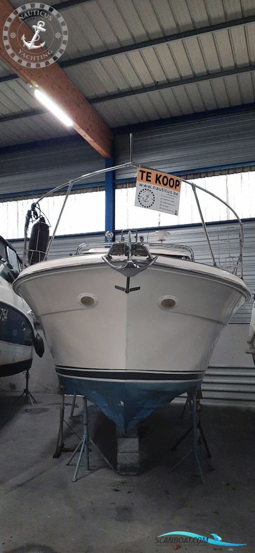 Trojan Yacht 25 Express