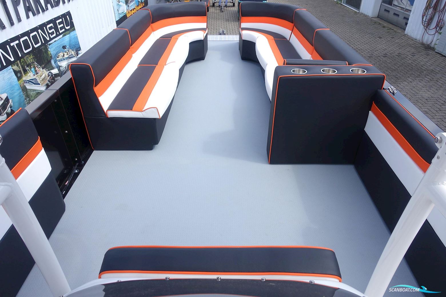 T.Top Funcruiser 8.2 Verado 300 Pontoonboot