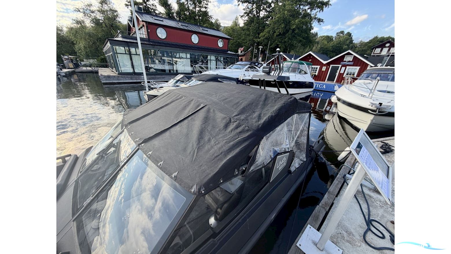 Ums Boats 805 DC
