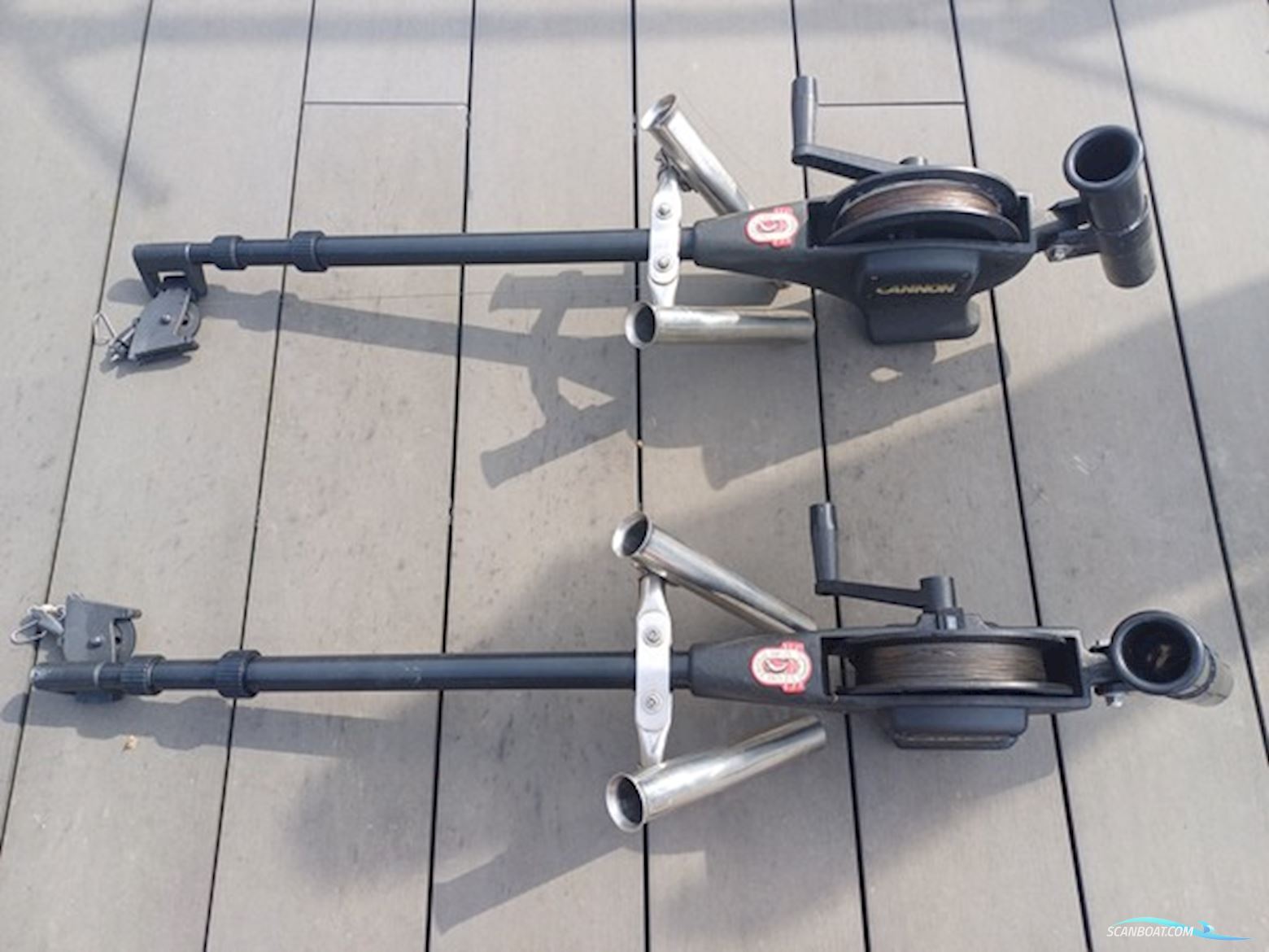 Uttern 560 MR ( sat 10.000.- ned )