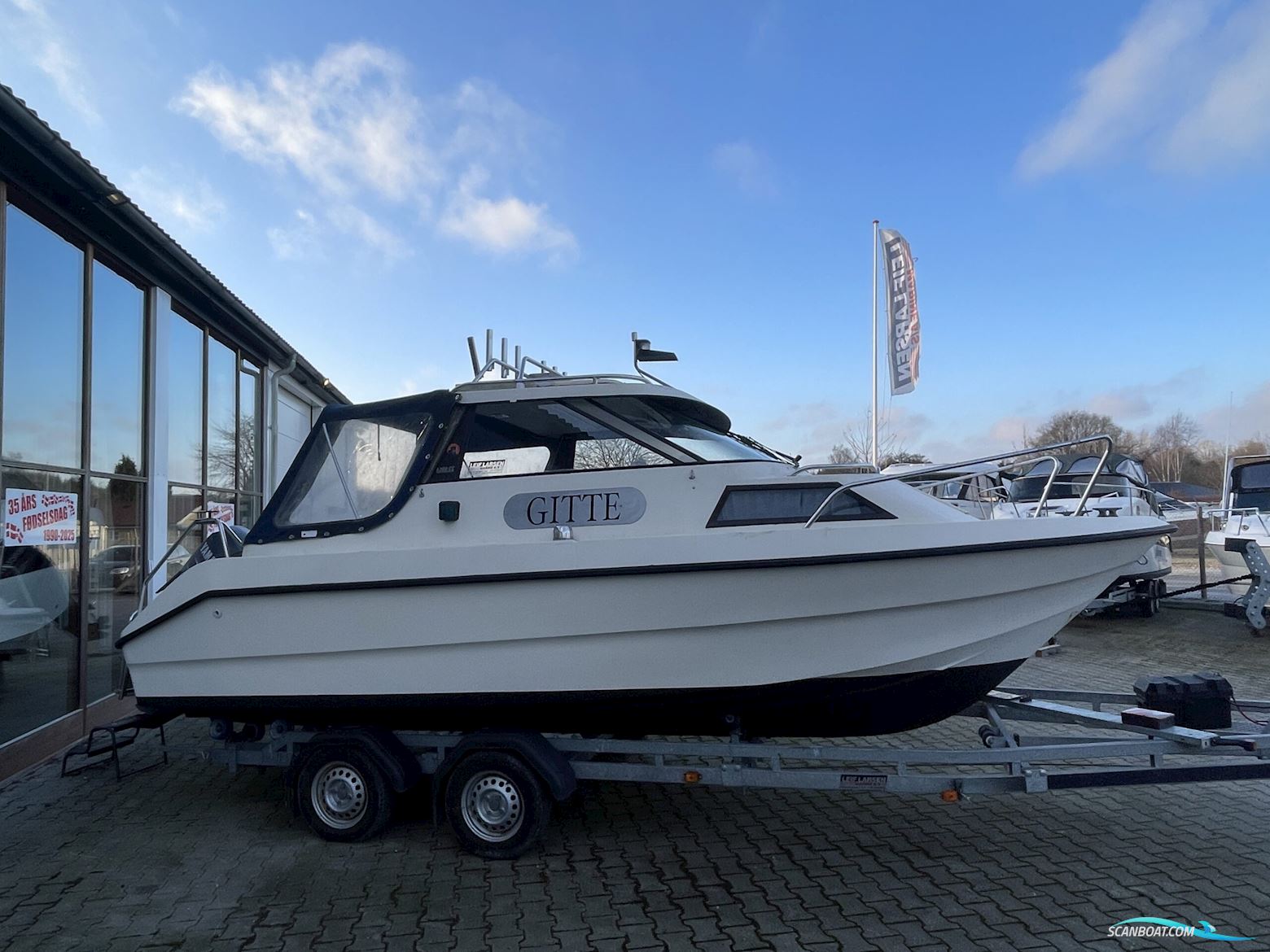 Uttern 6200 CC