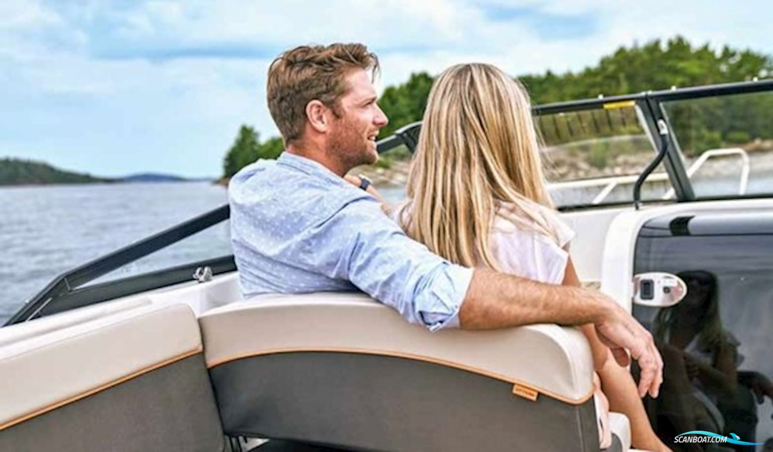 Uttern D65 – Mercury 200 HK. V6 DTS