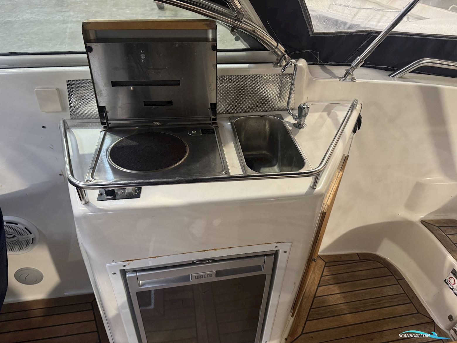 Uttern D68 Exclusive - Mercruiser 4.3