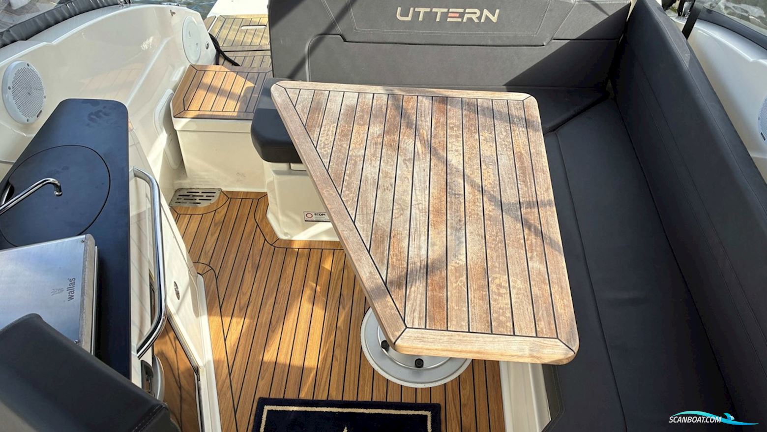 Uttern D77