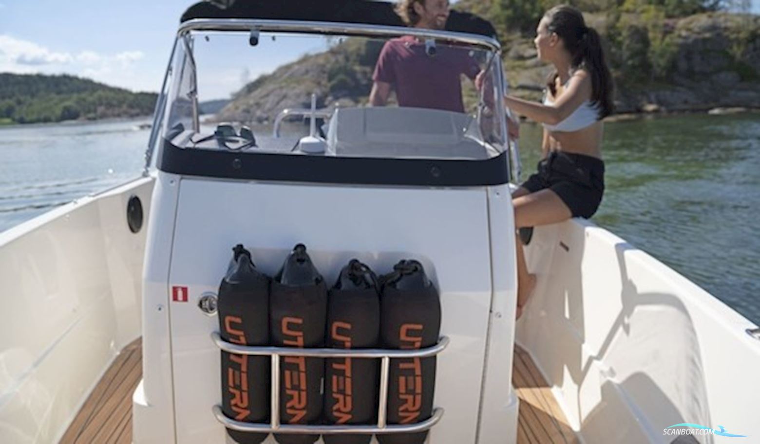 Uttern S53 – Mercury F-115 CT