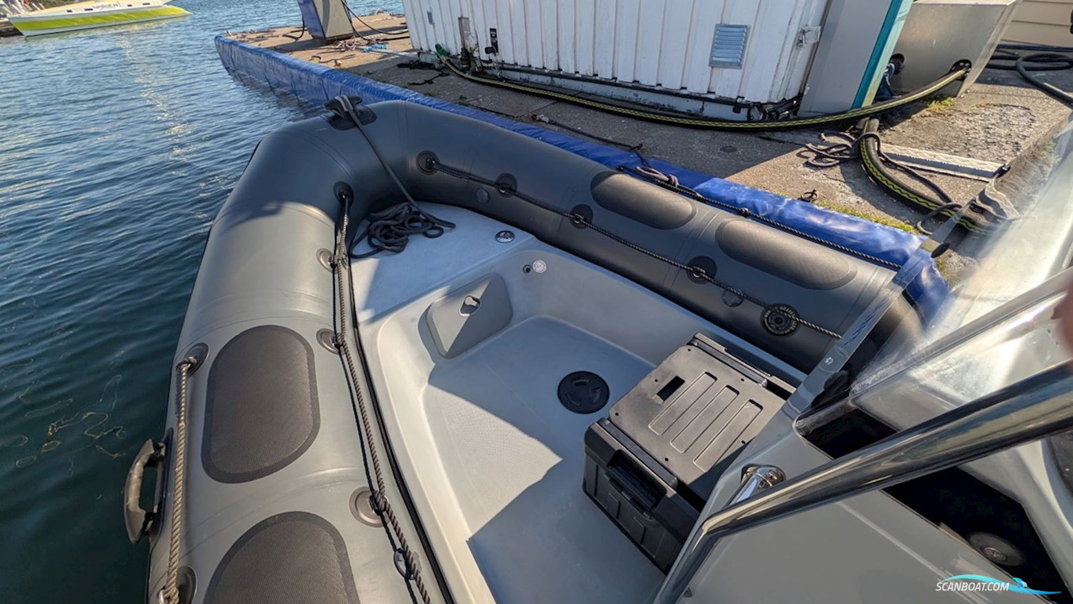Valiant DR 570