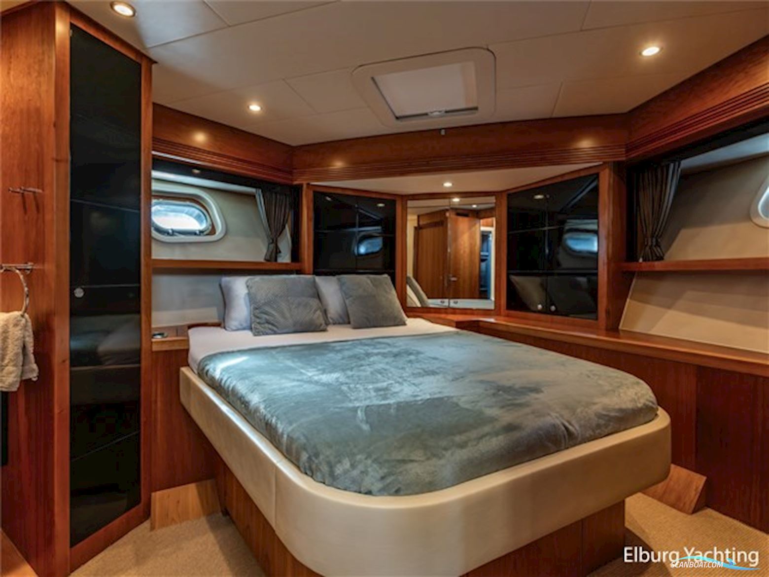 Valk Continental 1900 - Wheelhouse