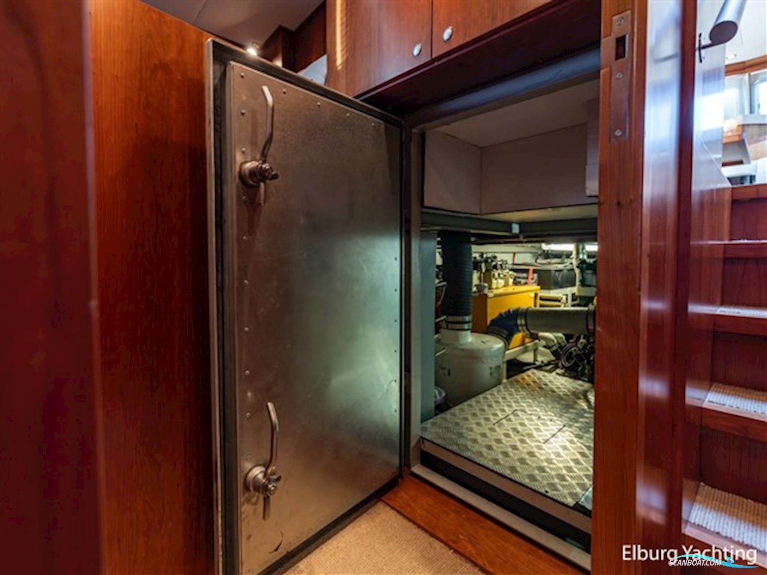 Valk Continental 1900 - Wheelhouse