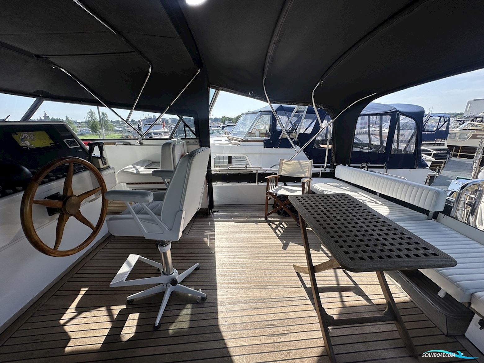 Valk Vitesse 48