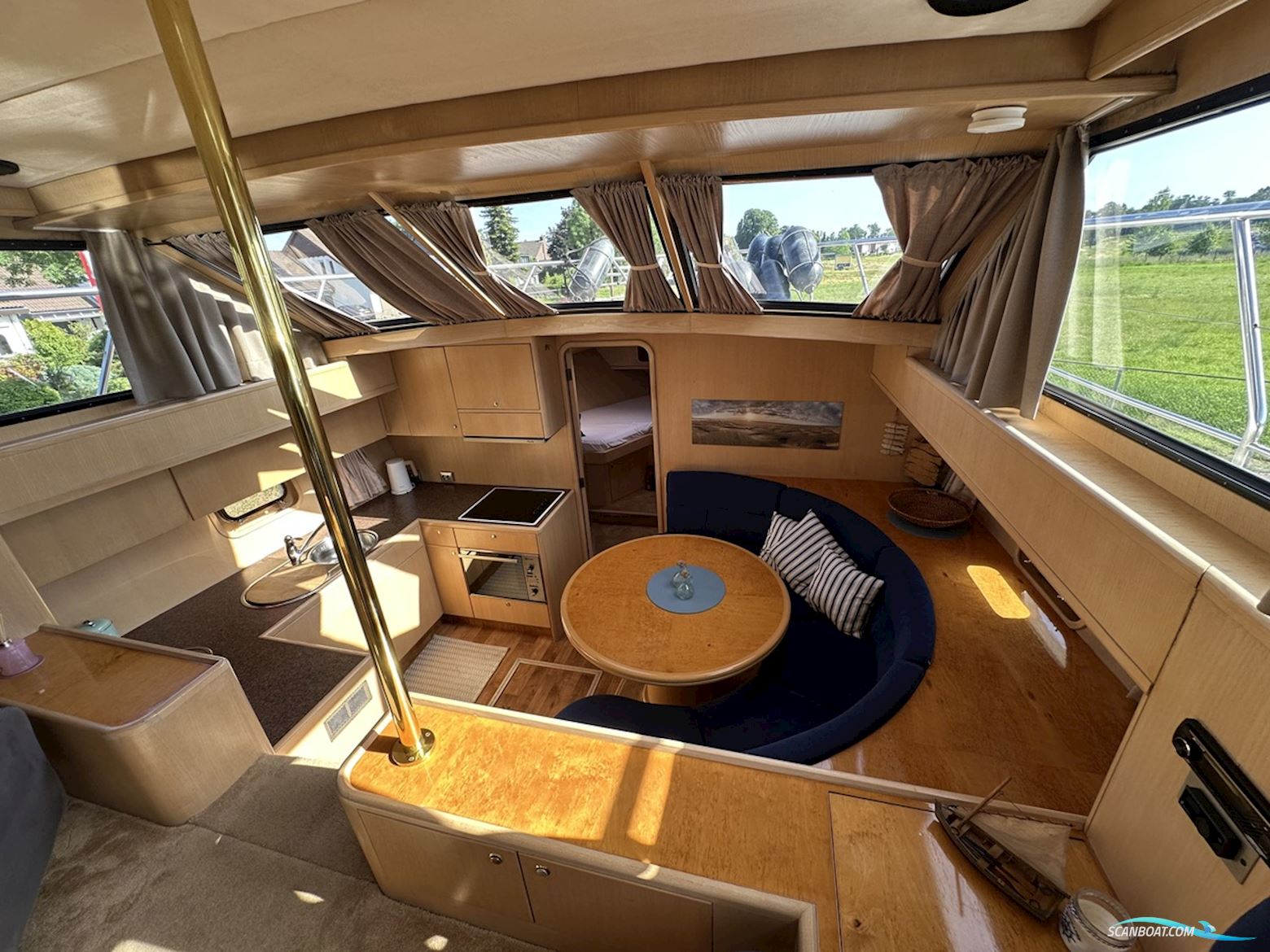 Valk Vitesse 48