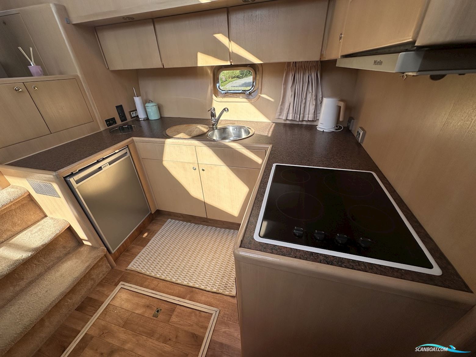 Valk Vitesse 48