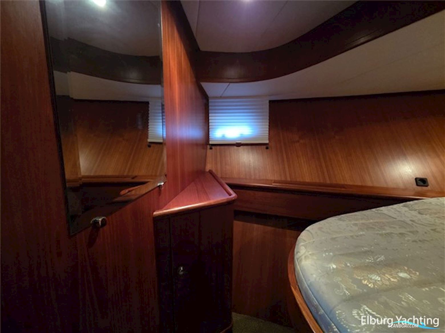 Van den Hoven Exclusive 1600 