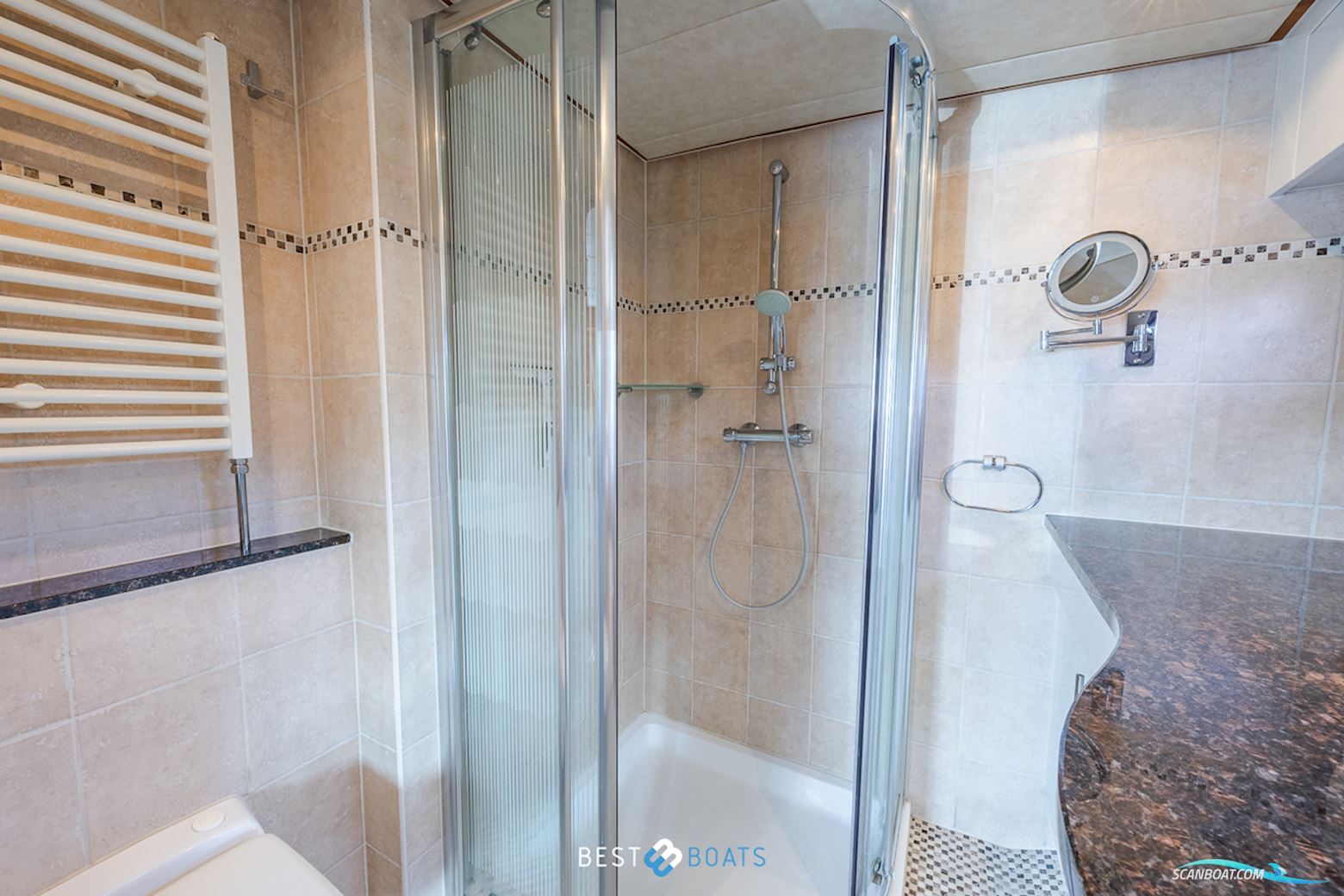 Van Den Hoven Exclusive 1600