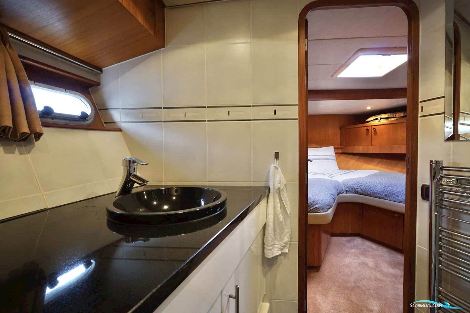 Van den Hoven Exclusive 18.00 VS