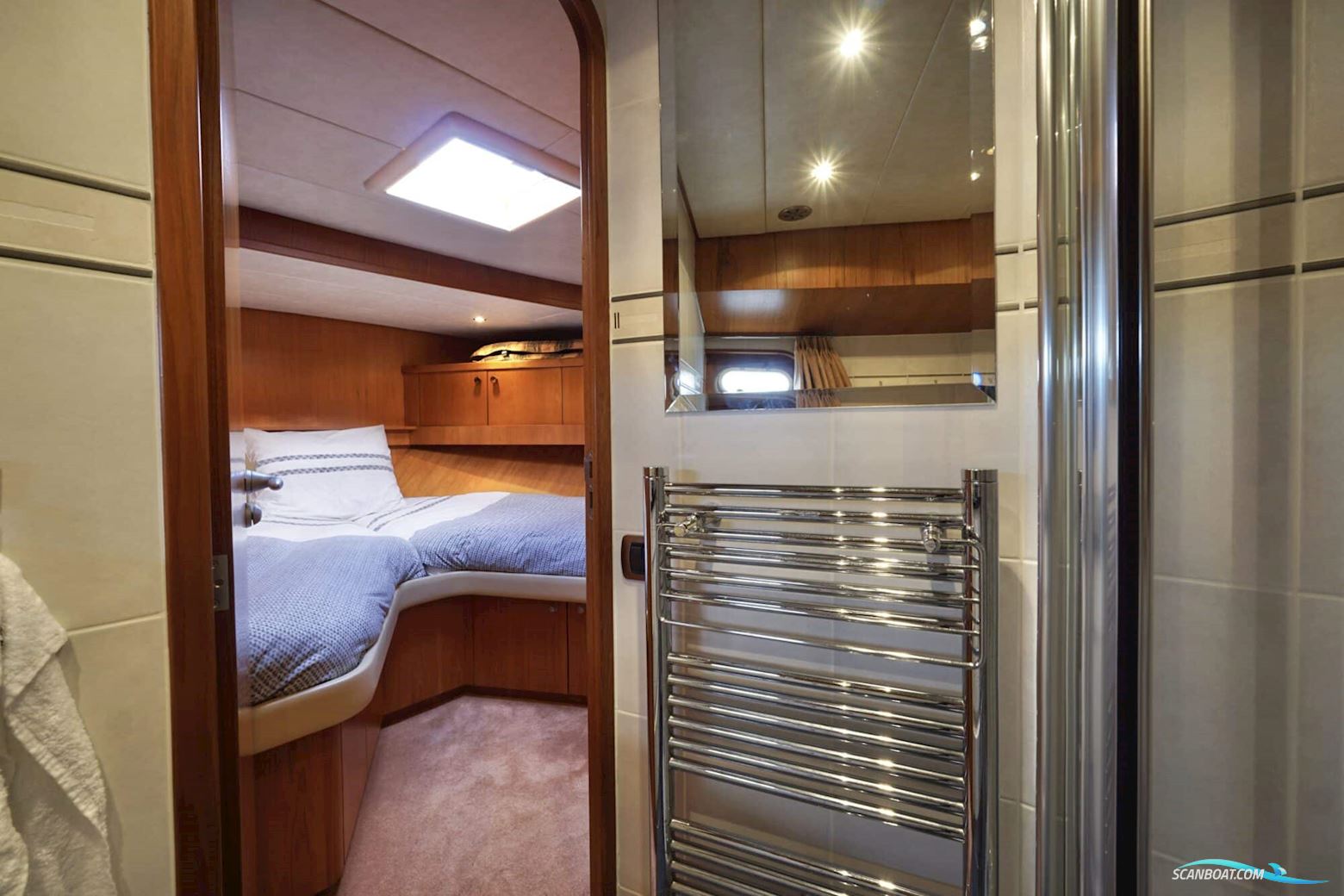 Van den Hoven Exclusive 18.00 VS