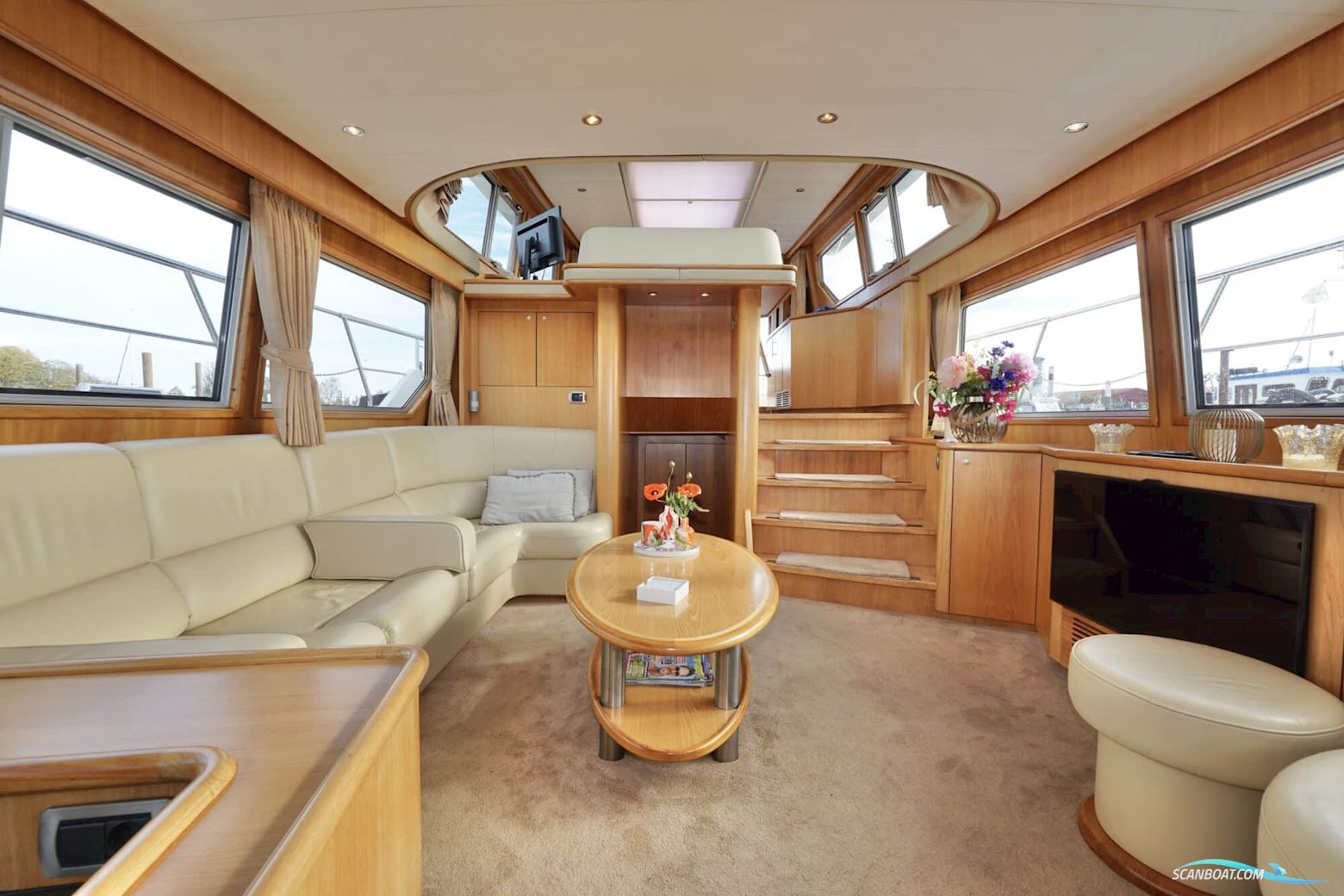 Van den Hoven Exclusive 18.00 VS