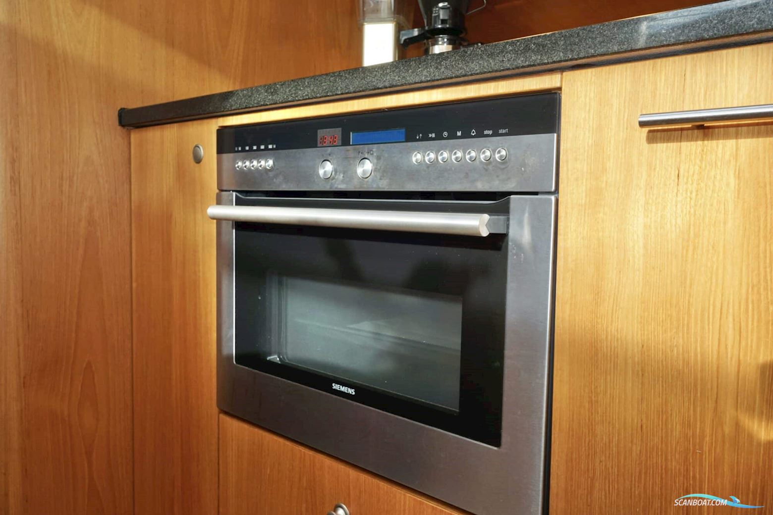 Van den Hoven Exclusive 18.00 VS