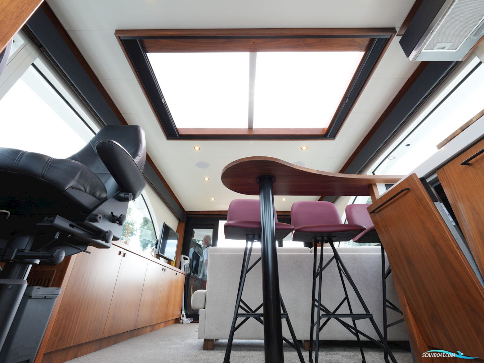 Van den Hoven Executive 15.00 MK II