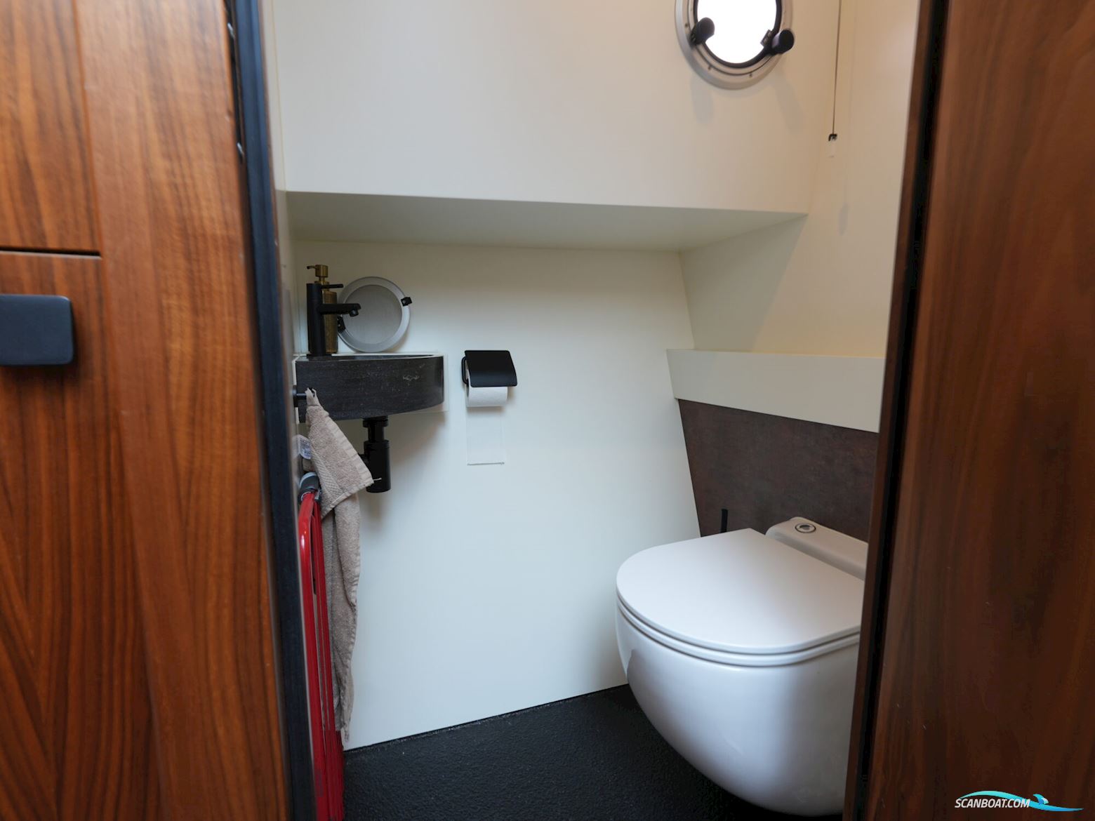 Van den Hoven Executive 15.00 MK II