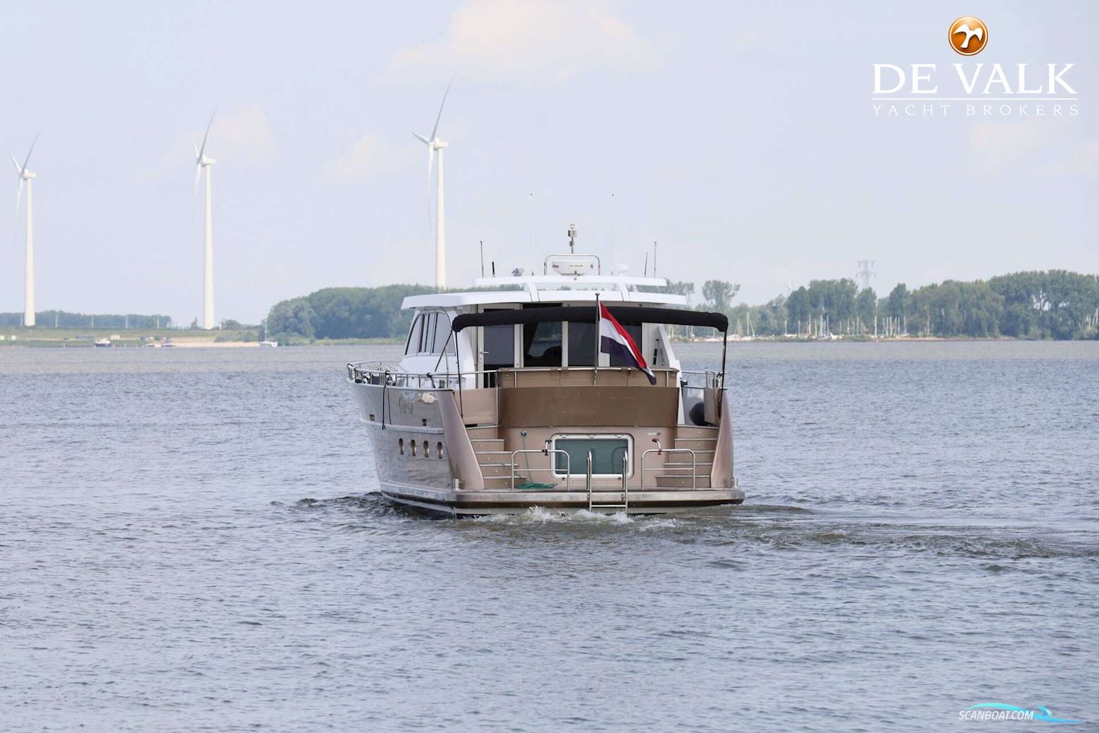 Van Den Hoven Executive 1700