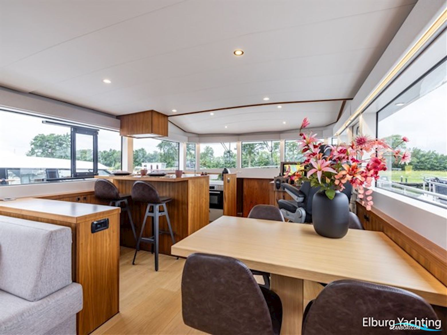 Van Den Hoven Executive 18.50 - Stabilizers