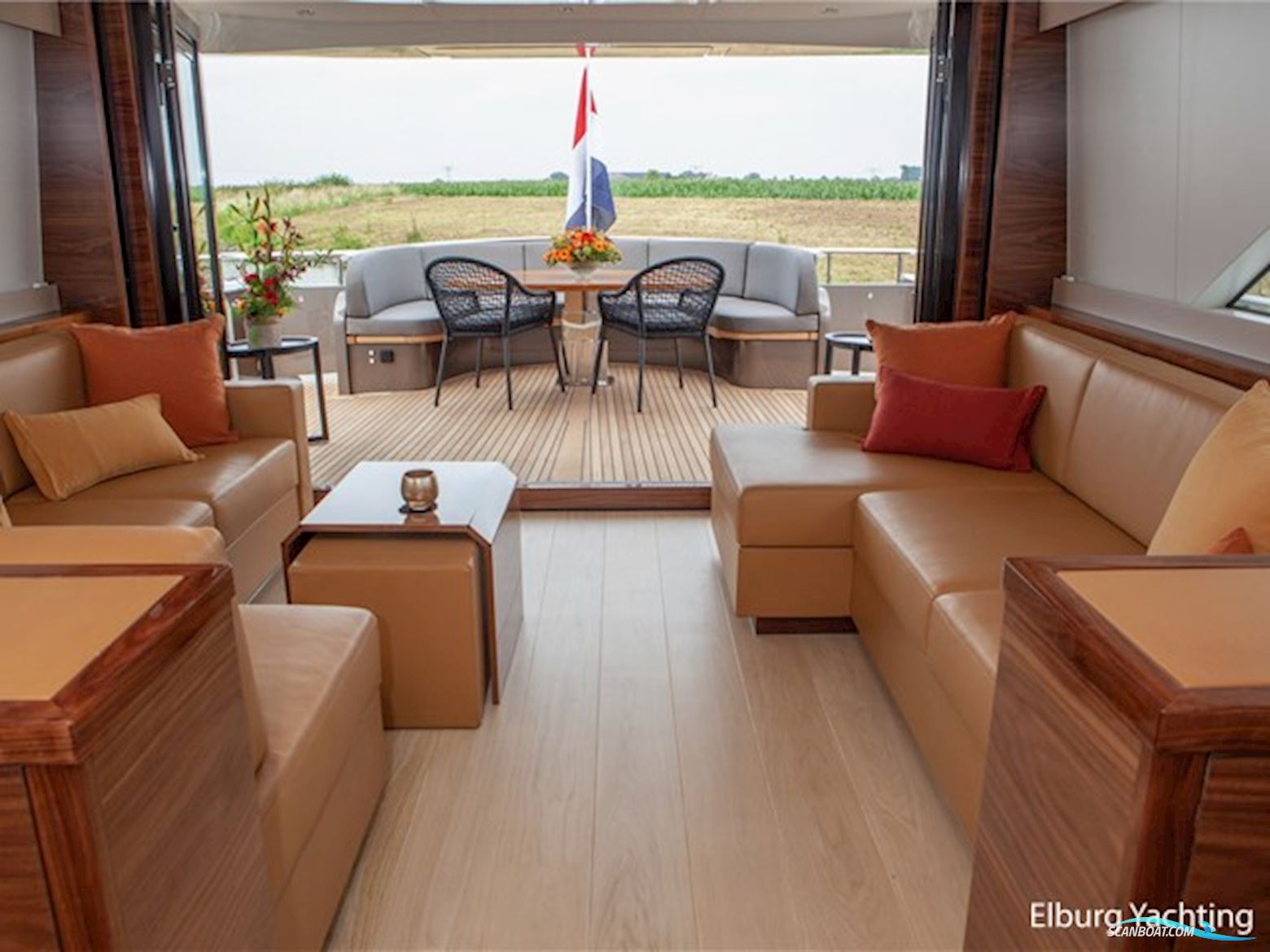 Van den Hoven Executive 2100 